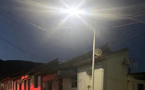 农村院子里最适合的岳普湖太阳能路灯亮度与安装要点 农村院子里最适合的岳普湖太阳能路灯亮度与安装要点